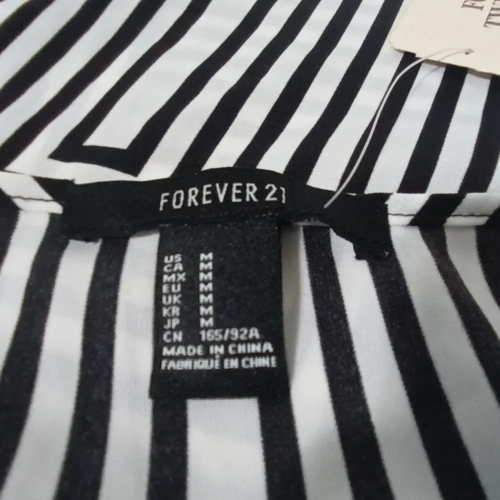 Forever 21 Sleeveless Mini Dress. Size M - Picture 5 of 6